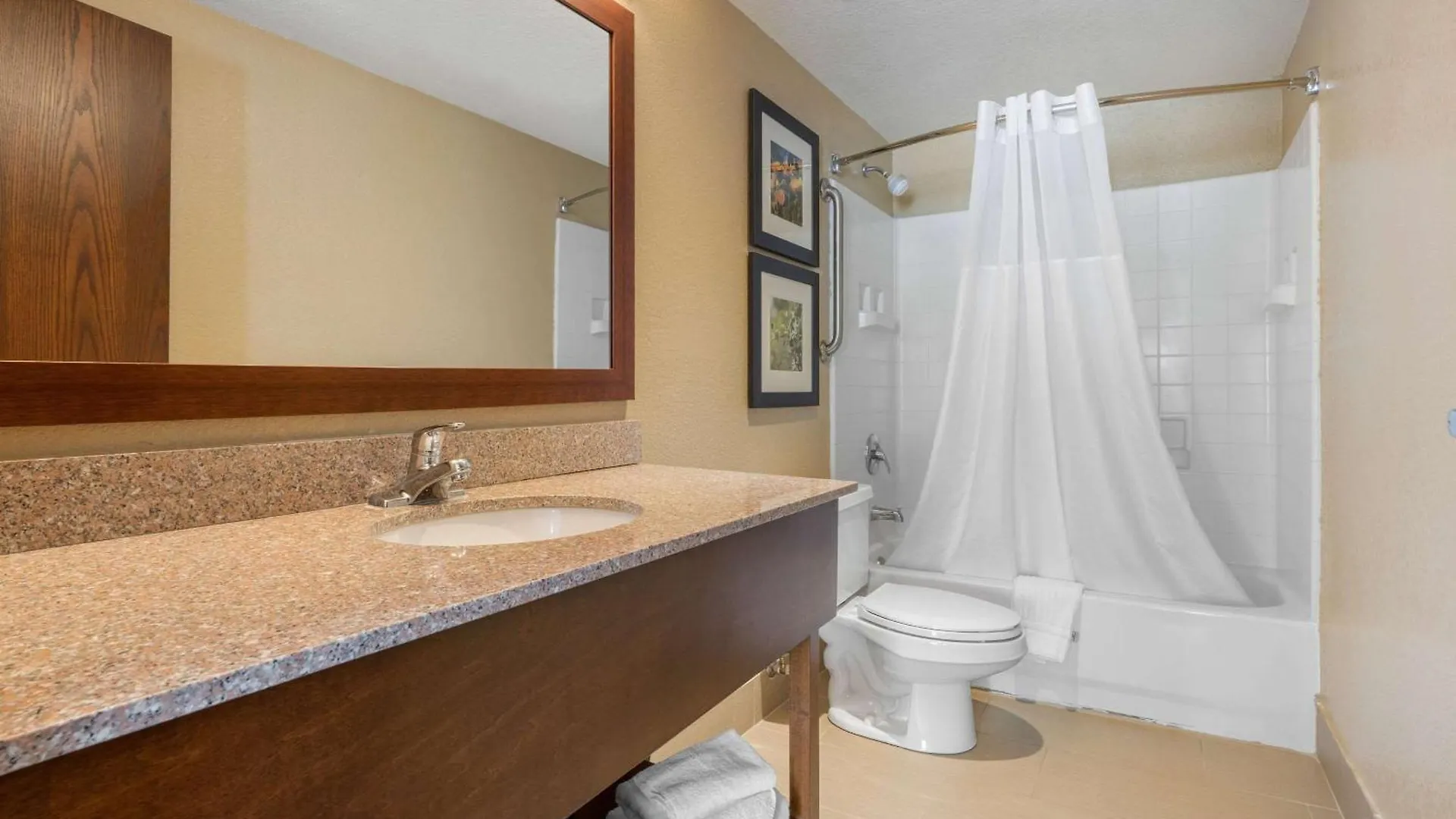 Comfort Inn Lathrop Stockton Airport