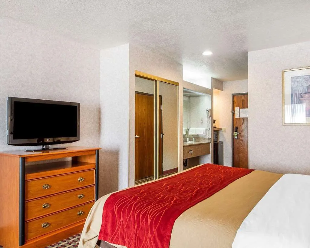 Comfort Inn Lathrop Stockton Airport 3*,  United States