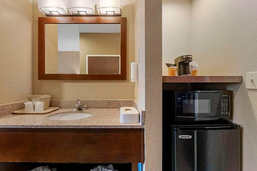 Comfort Inn Lathrop Stockton Airport